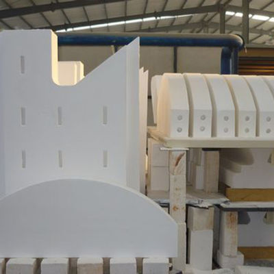 Fabbricazione a partire da mattoncini di silicio di forno di vetro con elevata resistenza agli urti termici e contenuto di CrO in % -