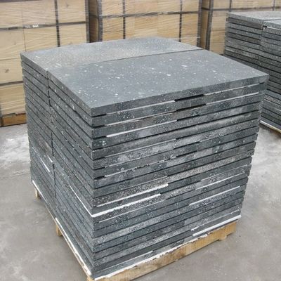 Fabbricazione di piastre di carburo di silicio sic refrattari da 450*400*12 mm con tenore di CaO pari allo 0,34%