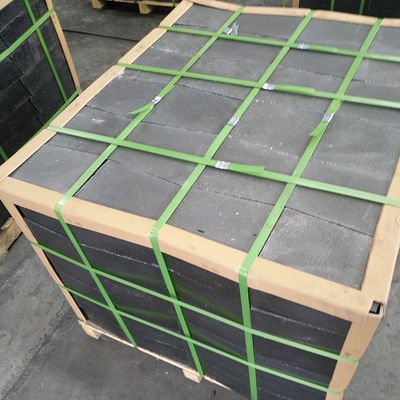 97% di mattoni di magnesia carbonio per convertitore in colore nero da esportatore refrattaria