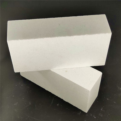 80-90% Al2O3 Contenuto resistente agli urti termici Corindone mullite mattoni per forni industriali